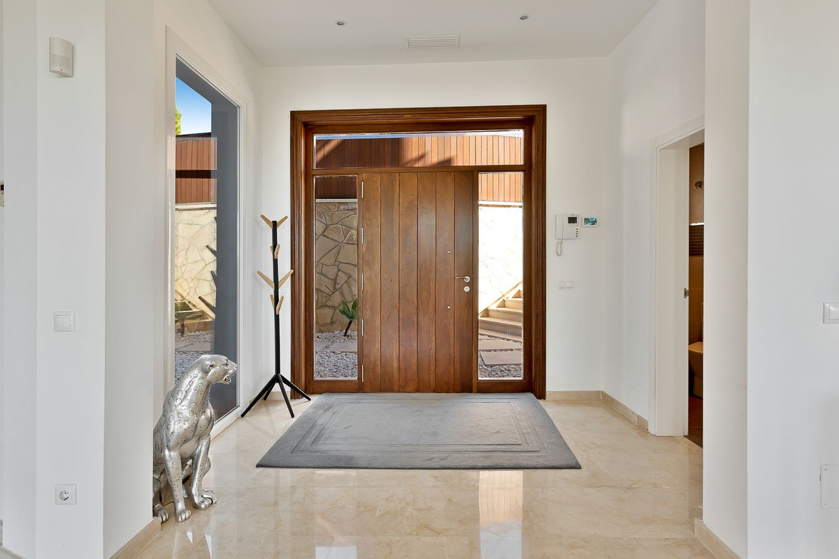 Villas de 4 dormitorios en venta en El Rosario – R5198476