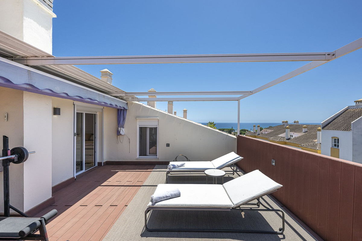 Apartamentos de 4 dormitorios en venta en Milla de Oro – R5110753
