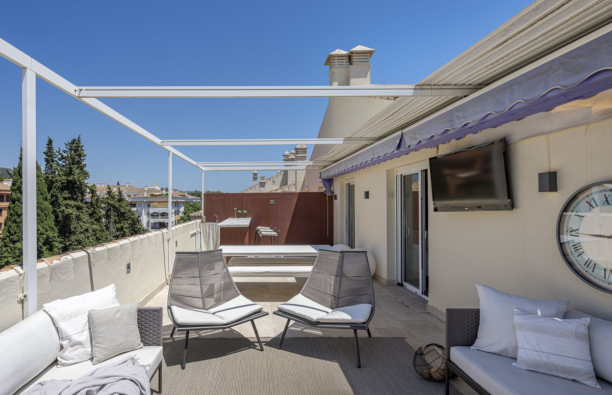 Apartamentos de 4 dormitorios en venta en Milla de Oro – R5110753