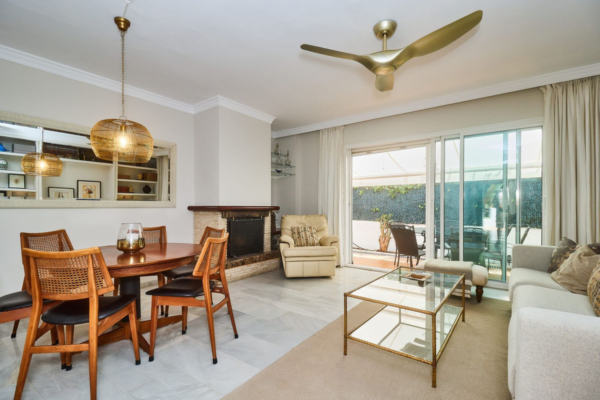 3 bedroom Townhouses for sale in Milla de Oro – R5201782