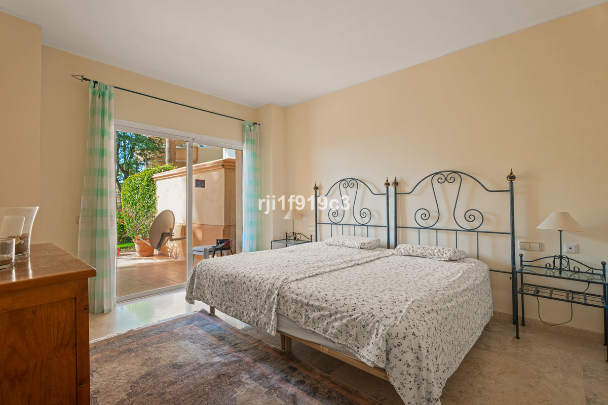 2 bedroom Apartments for sale in Elviria Hills – R5169823