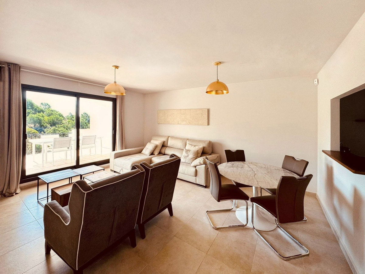 2 bedroom Apartments for sale in Altos de los Monteros – R5043781