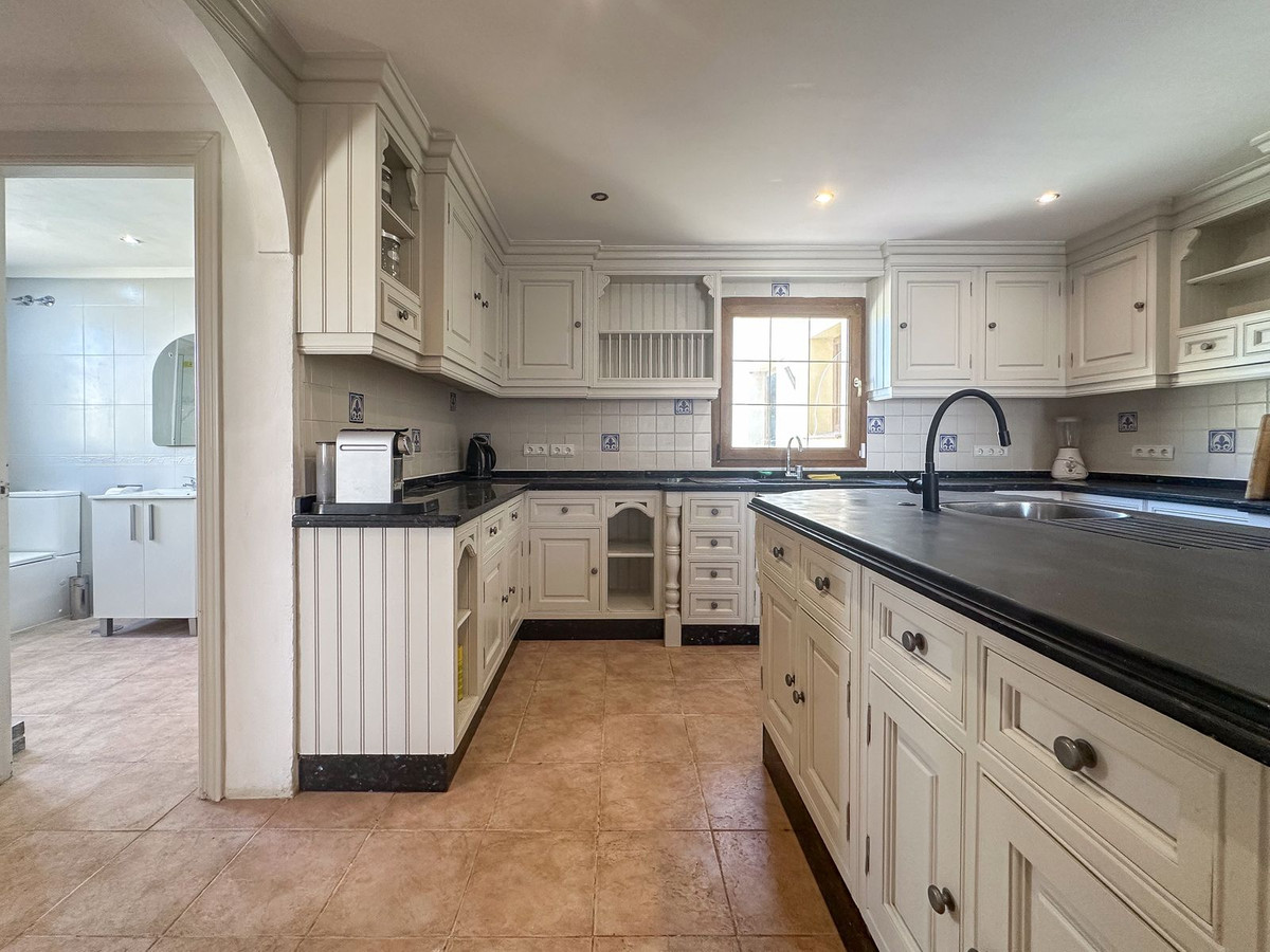 Villas de 4 dormitorios en venta en Mijas – R5120755