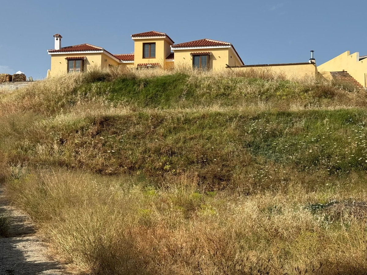 Villas de 4 dormitorios en venta en Mijas – R5120755