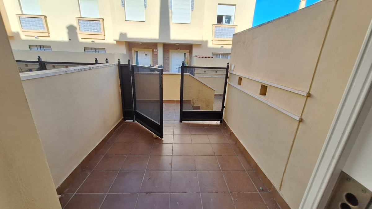 3 bedroom Townhouses for sale in Calahonda – R5051176