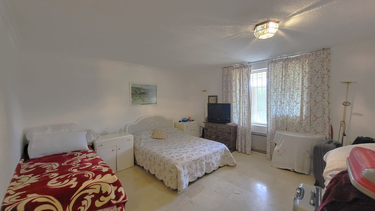 Apartamentos de 1 dormitorio en venta en Guadalmina Alta – R5185156