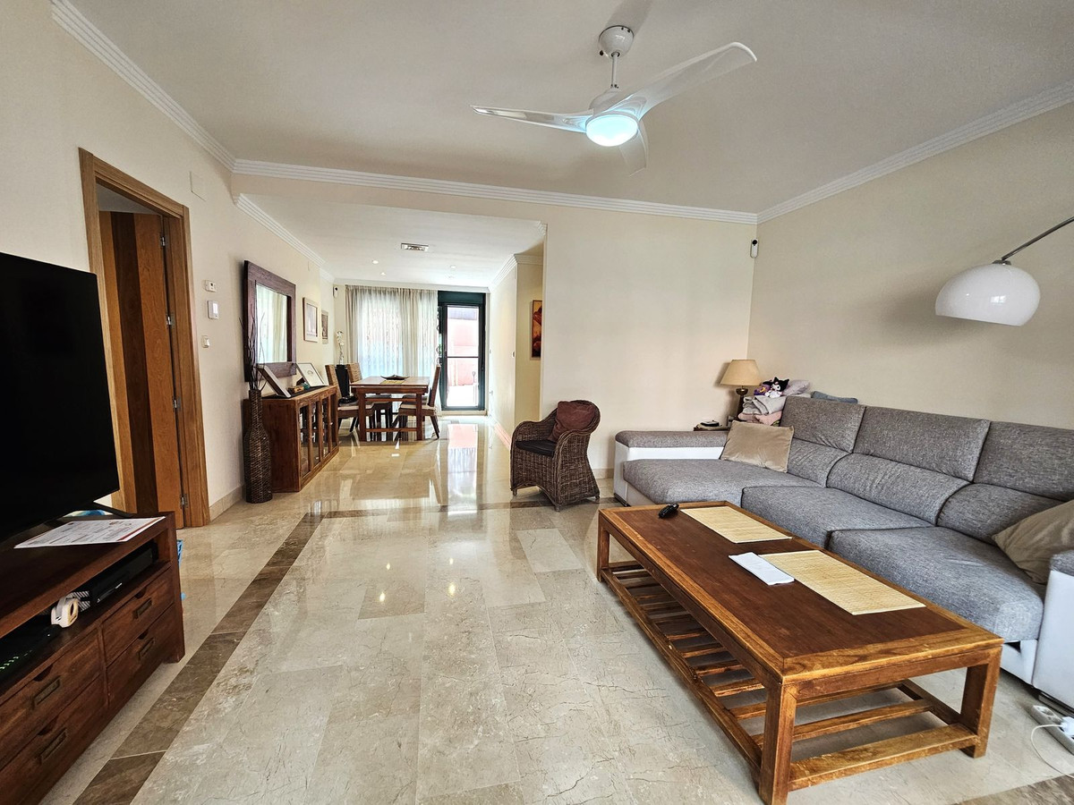 2 bedroom Apartments for sale in Marbesa – R5034091