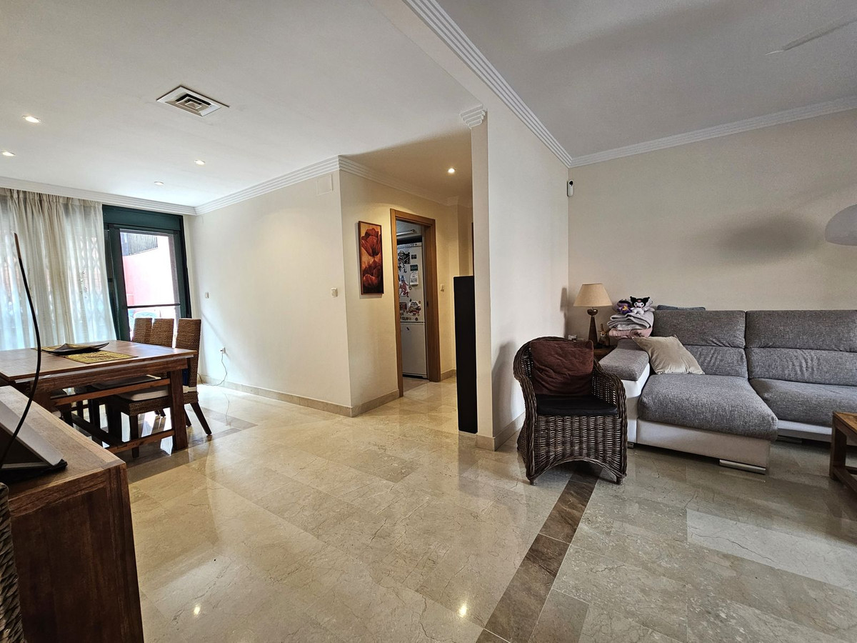 2 bedroom Apartments for sale in Marbesa – R5034091