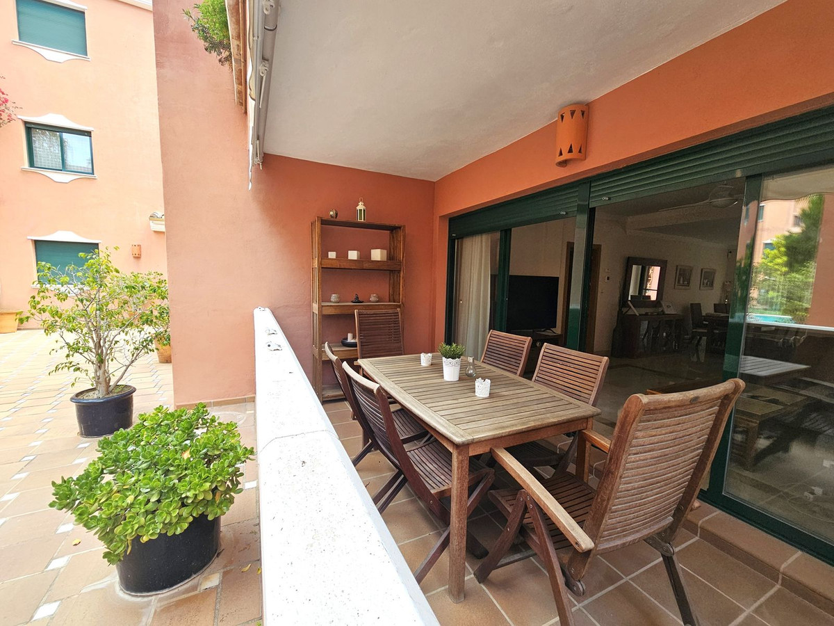 2 bedroom Apartments for sale in Marbesa – R5034091