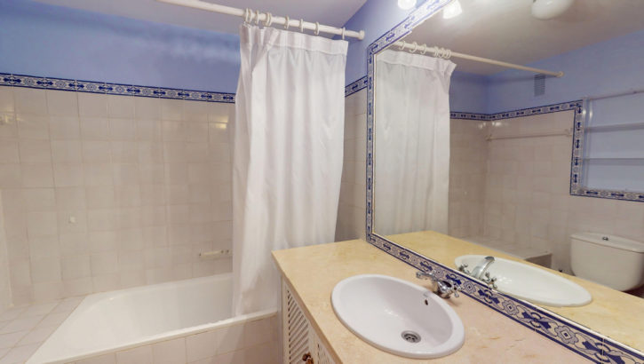 4 bedroom Apartments for sale in Guadalmina Alta – R5135602 in 