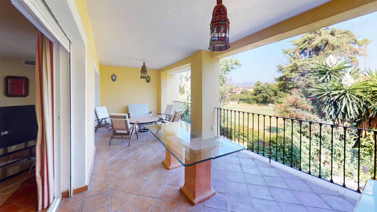 4 bedroom Apartments for sale in Guadalmina Alta – R5135602