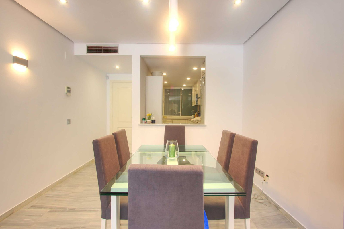 3 bedroom Apartments for sale in Elviria – R5176786