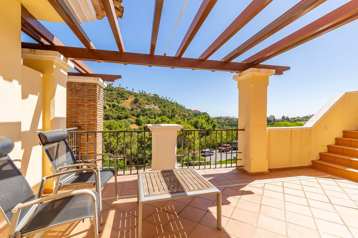 2 bedroom Apartments for sale in Los Arqueros – R5186851