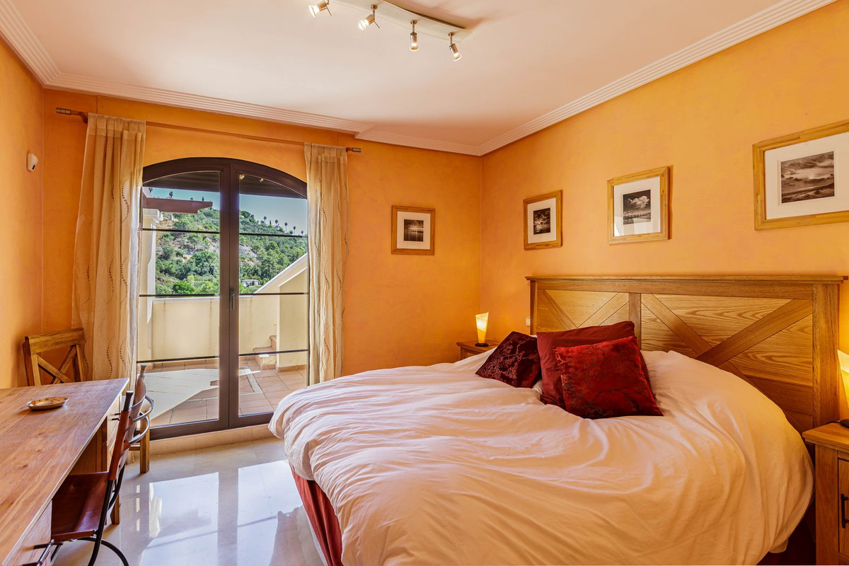 2 bedroom Apartments for sale in Los Arqueros – R5186851