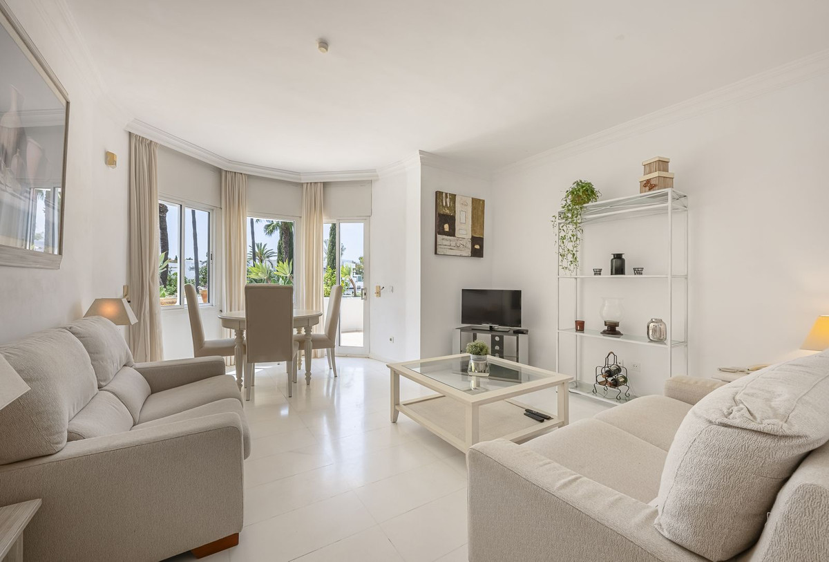 2 bedroom Apartments for sale in Milla de Oro – R5134717