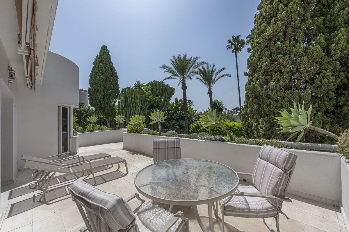 2 bedroom Apartments for sale in Milla de Oro – R5134717