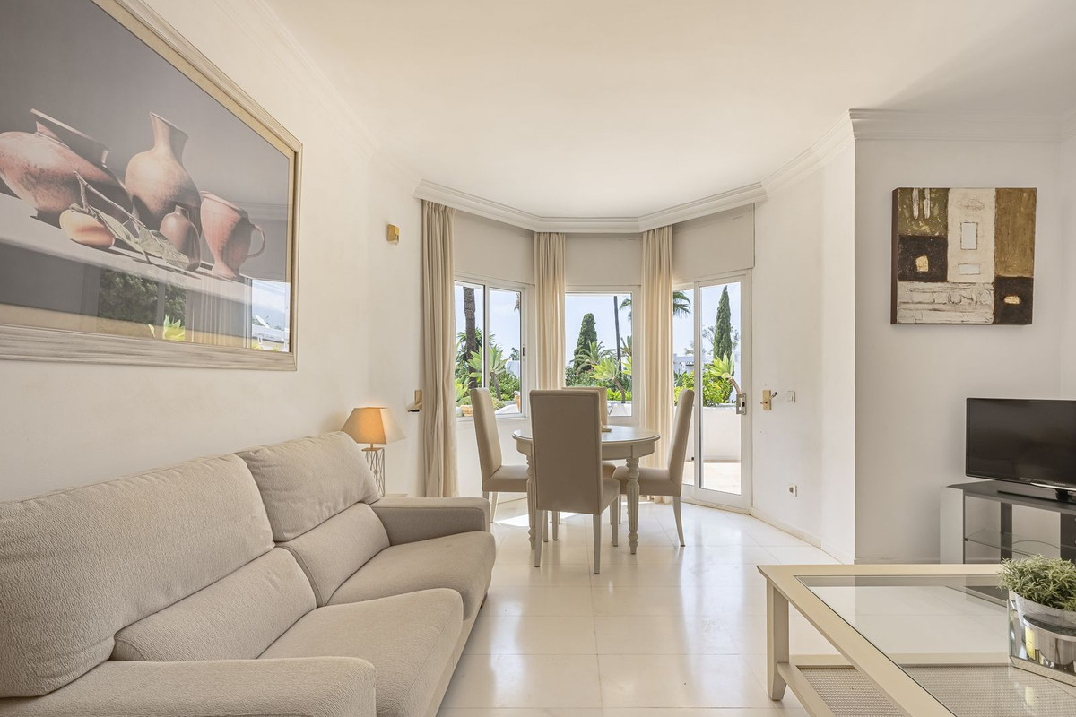 2 bedroom Apartments for sale in Milla de Oro – R5134717