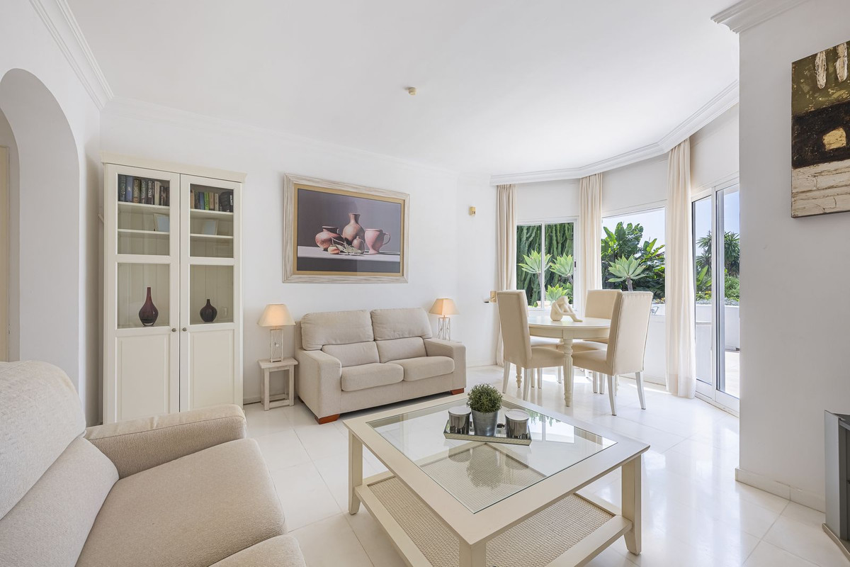 2 bedroom Apartments for sale in Milla de Oro – R5134717