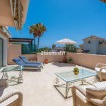 Apartamentos de 3 dormitorios en venta en Elviria – R4988023