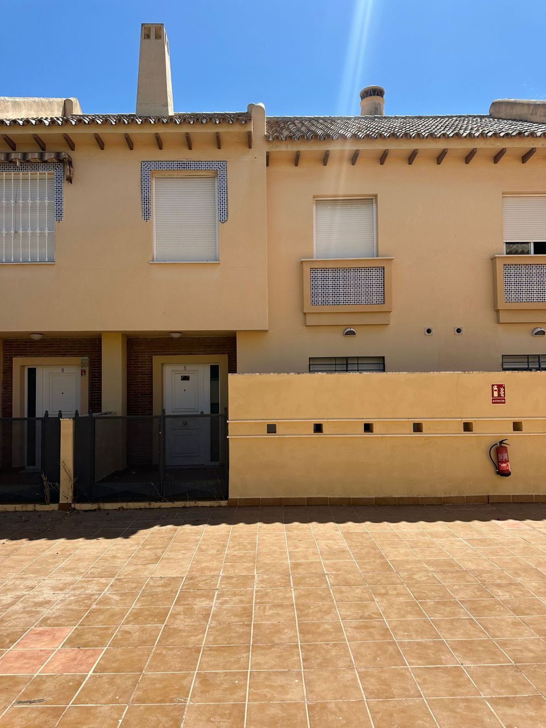 4 bedroom Semi-detached for sale in Calahonda – R5120113