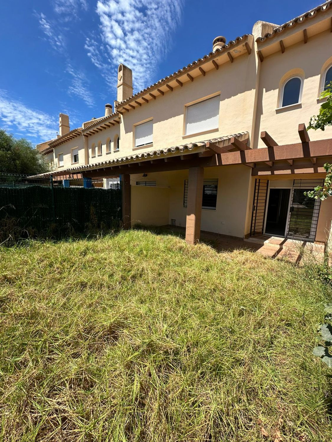 4 bedroom Semi-detached for sale in Calahonda – R5120113