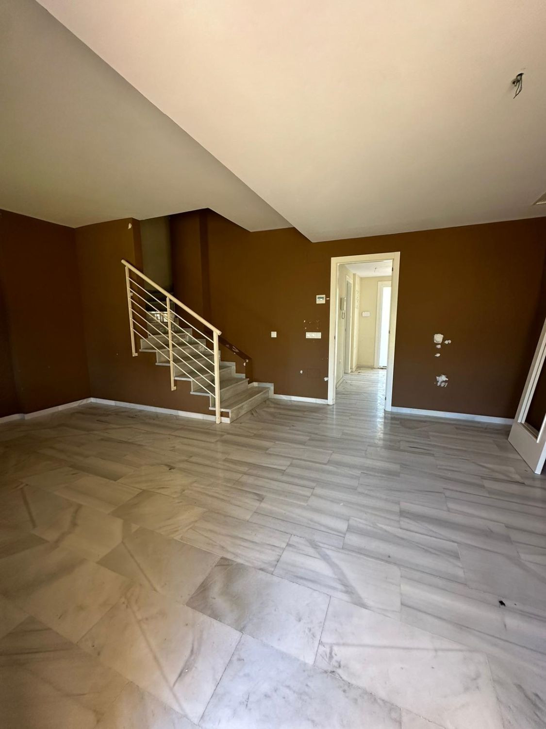 4 bedroom Semi-detached for sale in Calahonda – R5120113