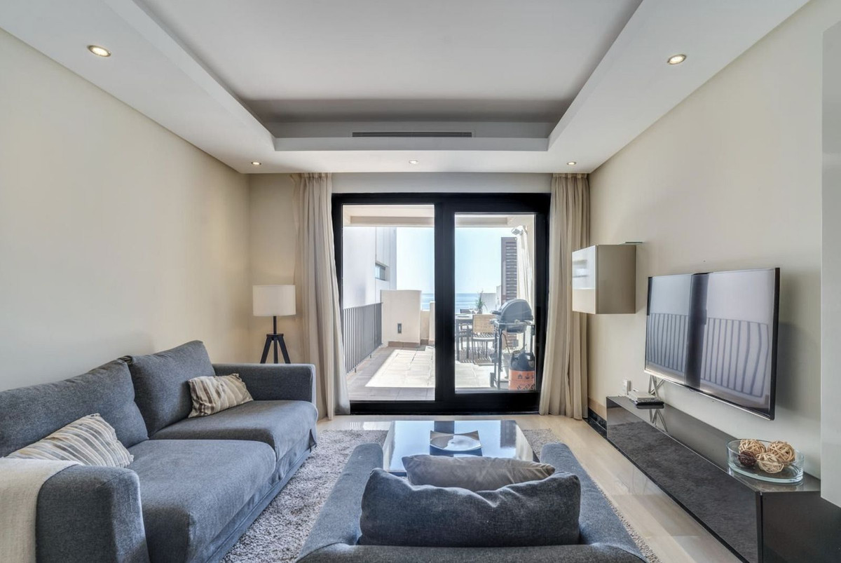 Apartamentos de 2 dormitorios en venta en Nueva Milla de Oro – R4750420