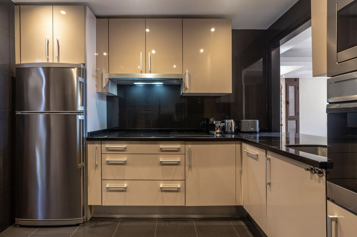 Apartamentos de 2 dormitorios en venta en Nueva Milla de Oro – R4750420