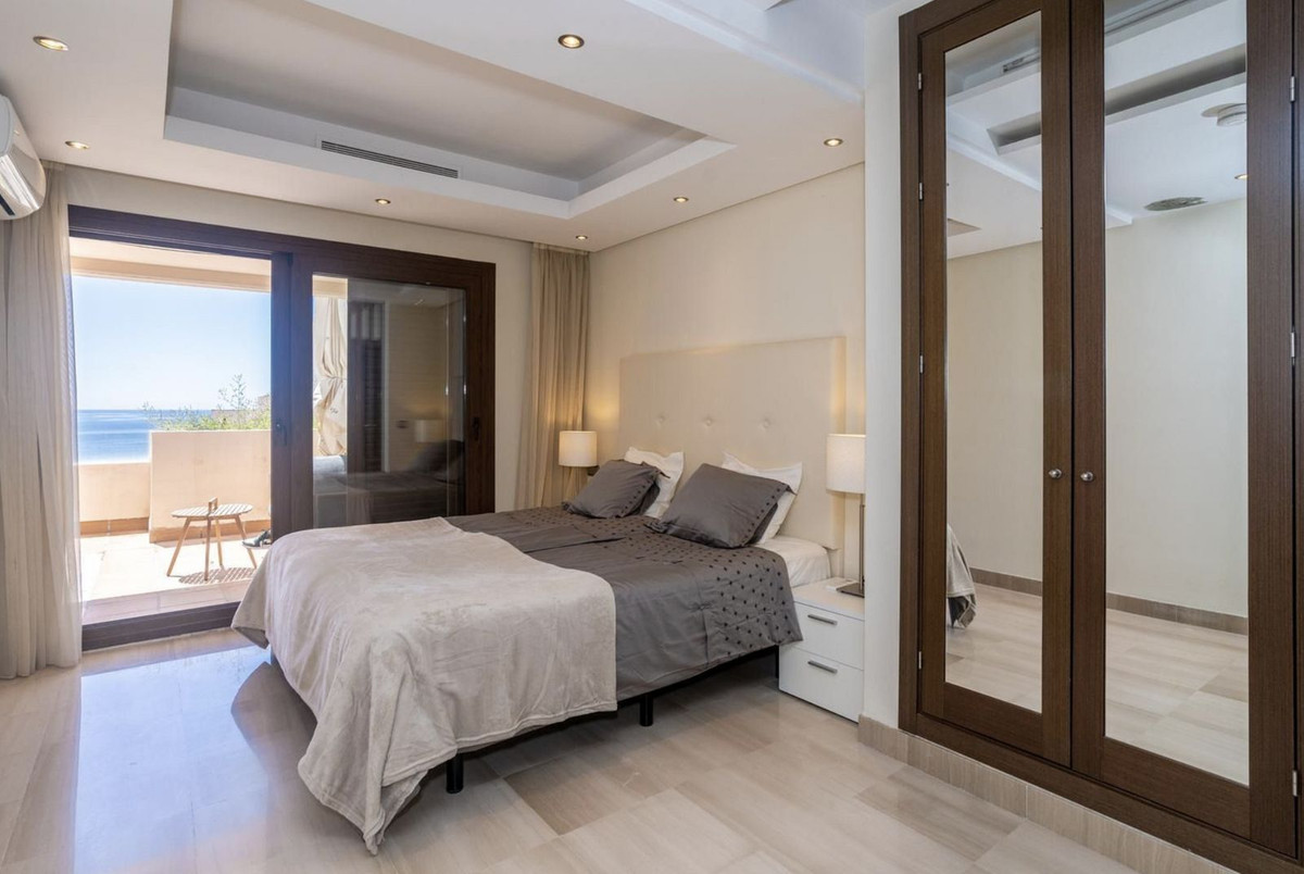 Apartamentos de 2 dormitorios en venta en Nueva Milla de Oro – R4750420