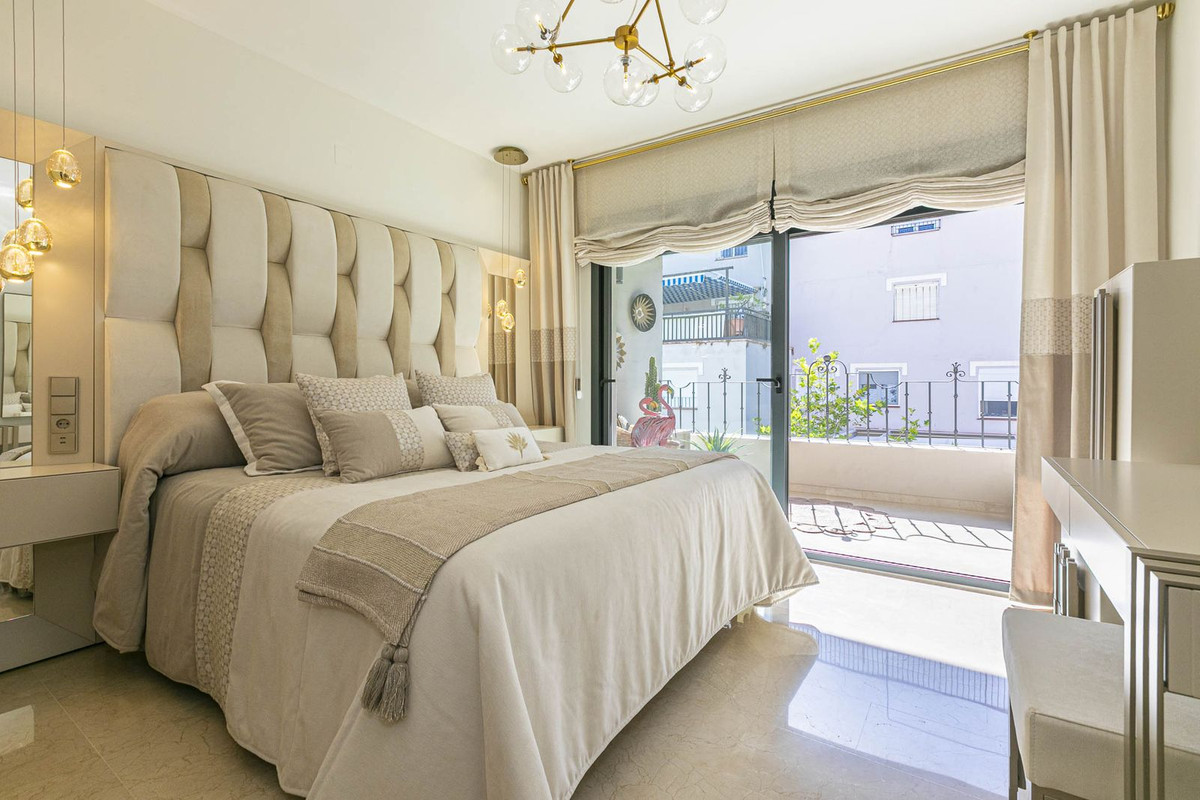 Aticos de 3 dormitorios en venta en Marbella – R5049337