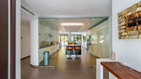 5 bedroom Villas for sale in Marbella – R5170912