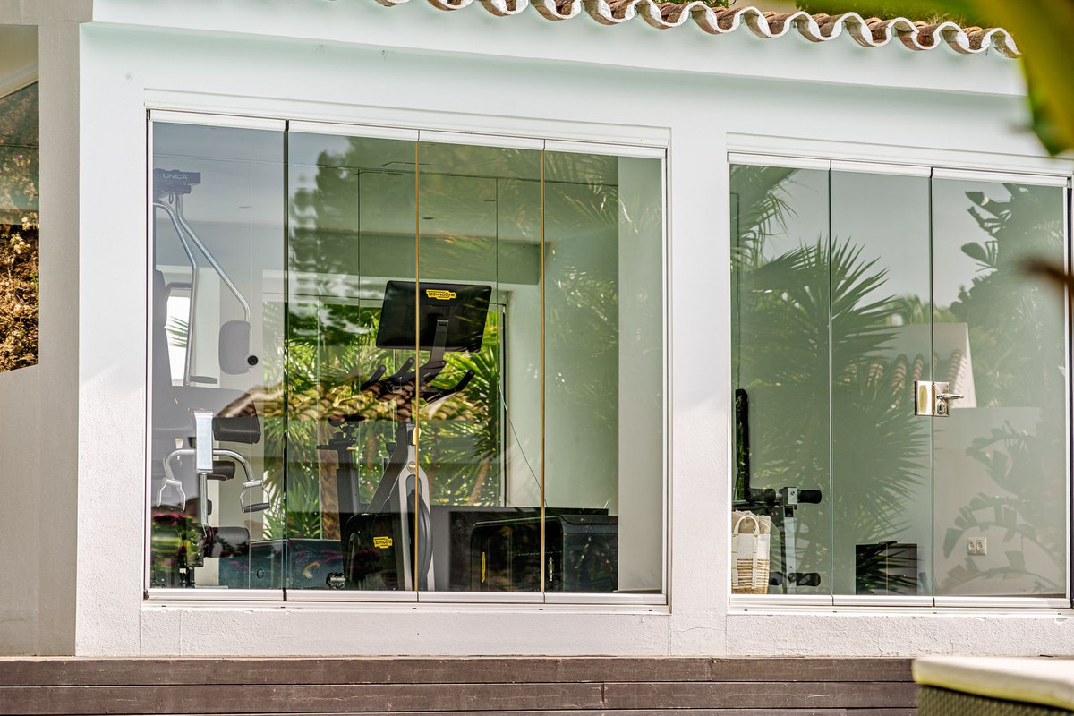 5 bedroom Villas for sale in Marbella – R5170912
