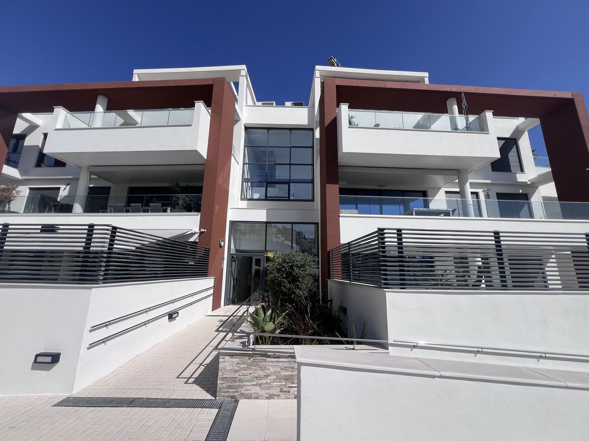 Apartamentos de 3 dormitorios en venta en La Quinta – R5189299