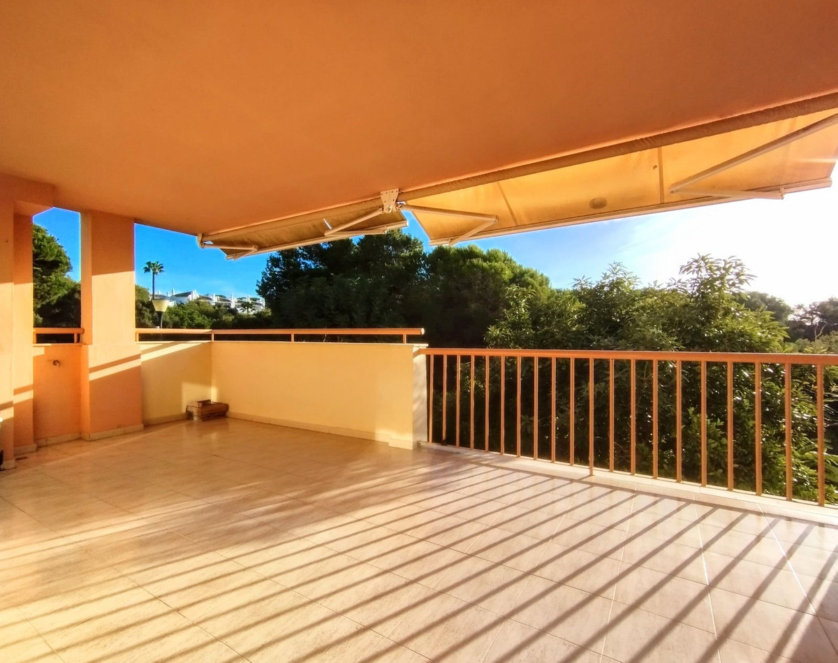 2 bedroom Apartments for sale in Calahonda – R5199631
