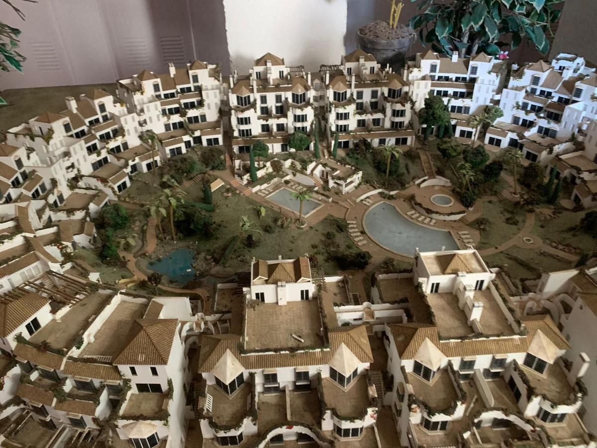 Apartamentos de 3 dormitorios en venta en Elviria – R5207863 Apartamentos de 3 dormitorios en venta en Elviria – R5207863