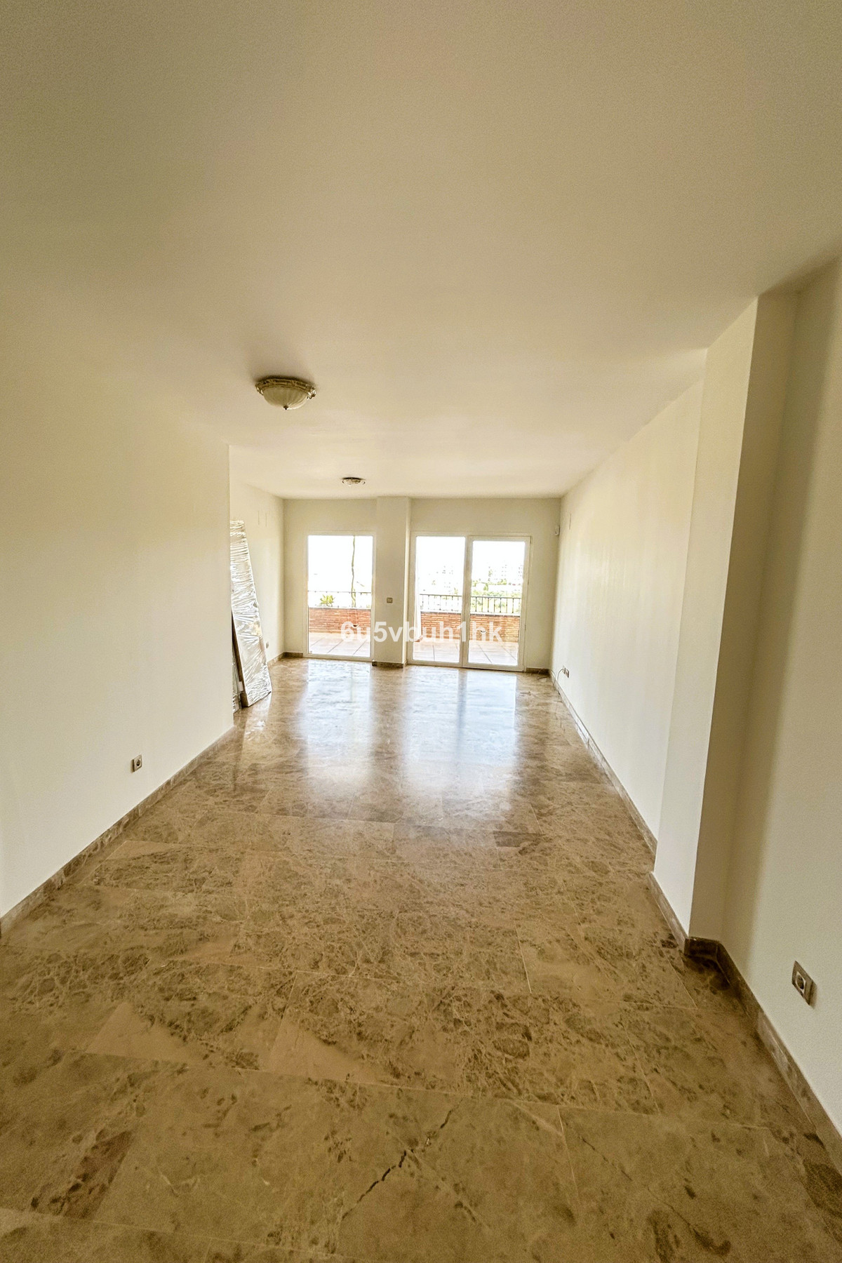 2 bedroom Apartments for sale in Miraflores – R5078671