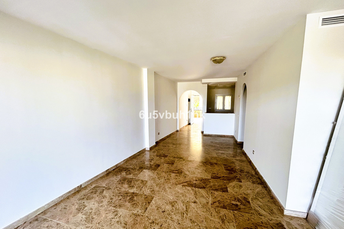 2 bedroom Apartments for sale in Miraflores – R5078671
