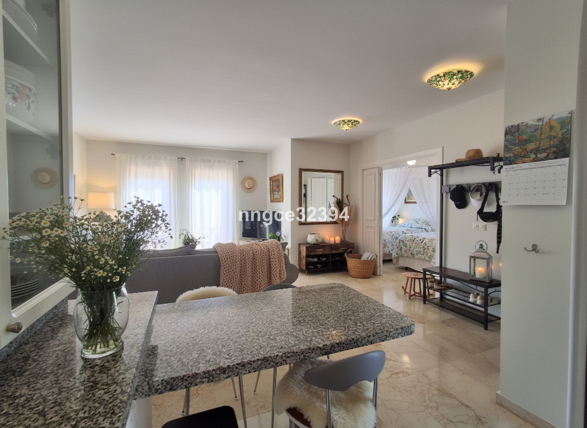 2 bedroom Penthouses for sale in Nueva Milla de Oro – R5192224