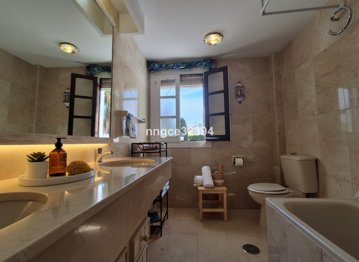 2 bedroom Penthouses for sale in Nueva Milla de Oro – R5192224