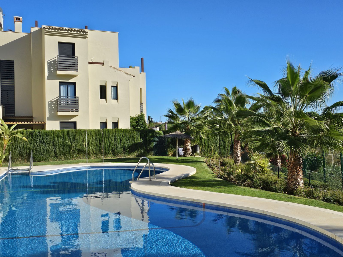 3 bedroom Apartments for sale in Selwo – R5049166 3 bedroom Apartments for sale in Selwo – R5049166