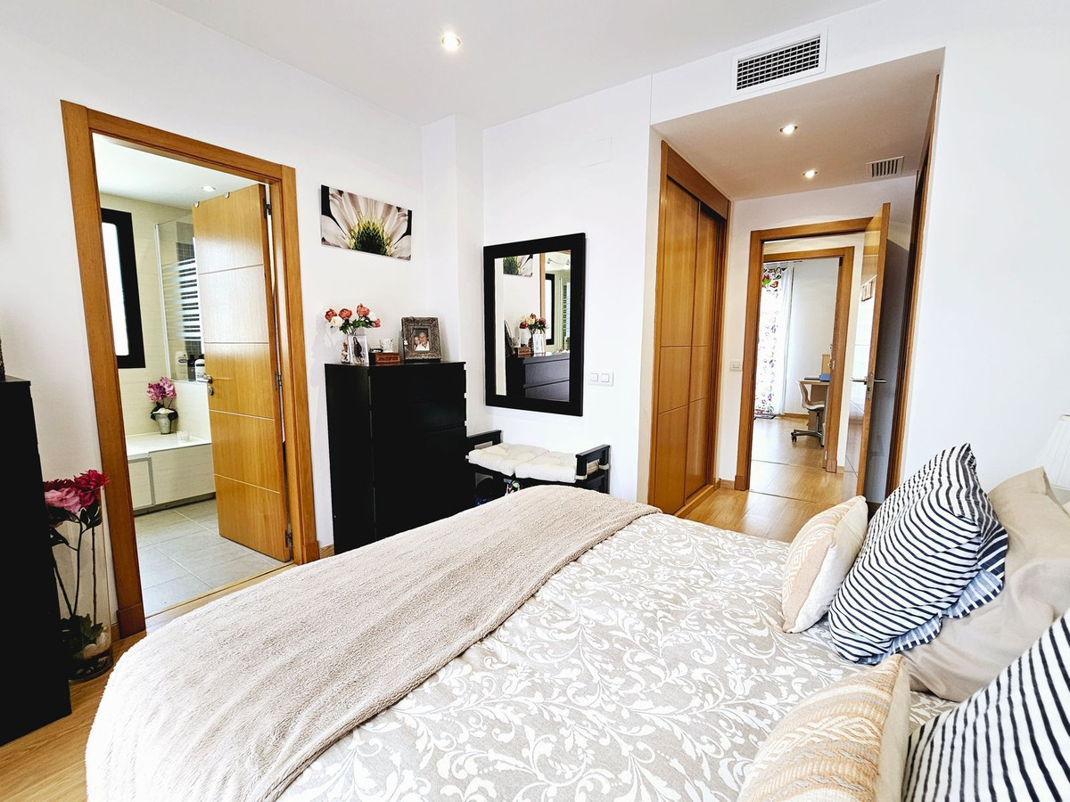 3 bedroom Apartments for sale in Selwo – R5049166 3 bedroom Apartments for sale in Selwo – R5049166