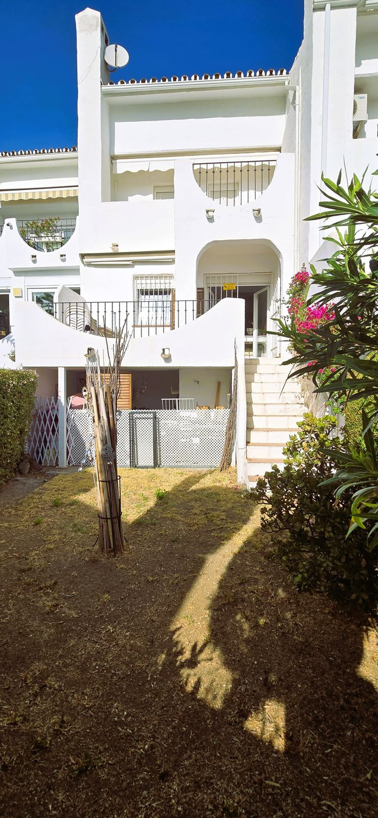 2 bedroom Townhouses for sale in Marbella – R5166580