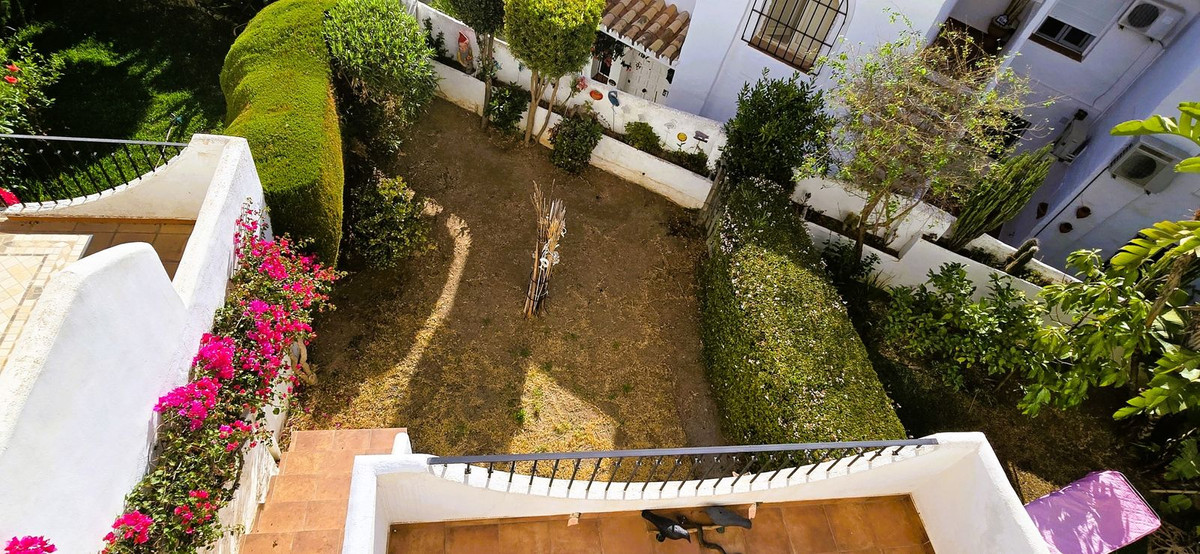 2 bedroom Townhouses for sale in Marbella – R5166580