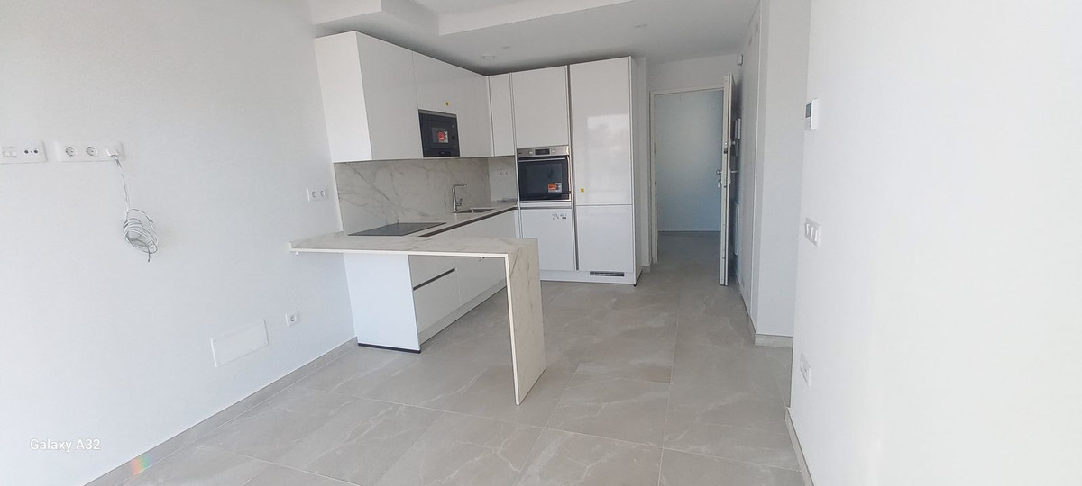 2 bedroom Apartments for sale in La Cala de Mijas – R5136760