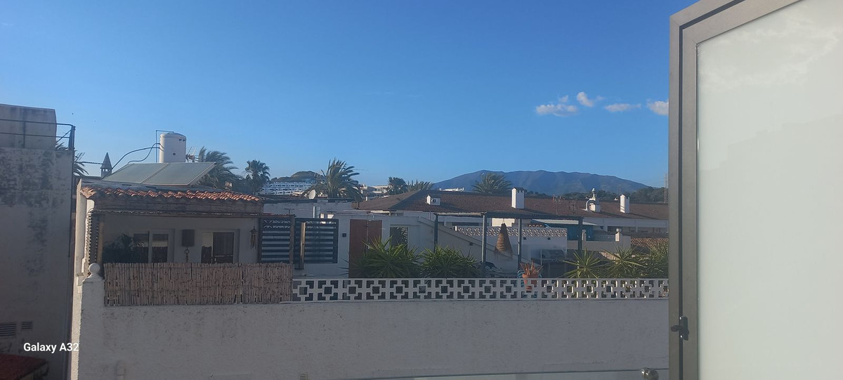 2 bedroom Apartments for sale in La Cala de Mijas – R5136760