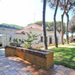 Villas de 10 dormitorios en venta en Elviria – R3834694