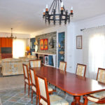 Villas de 10 dormitorios en venta en Elviria – R3834694