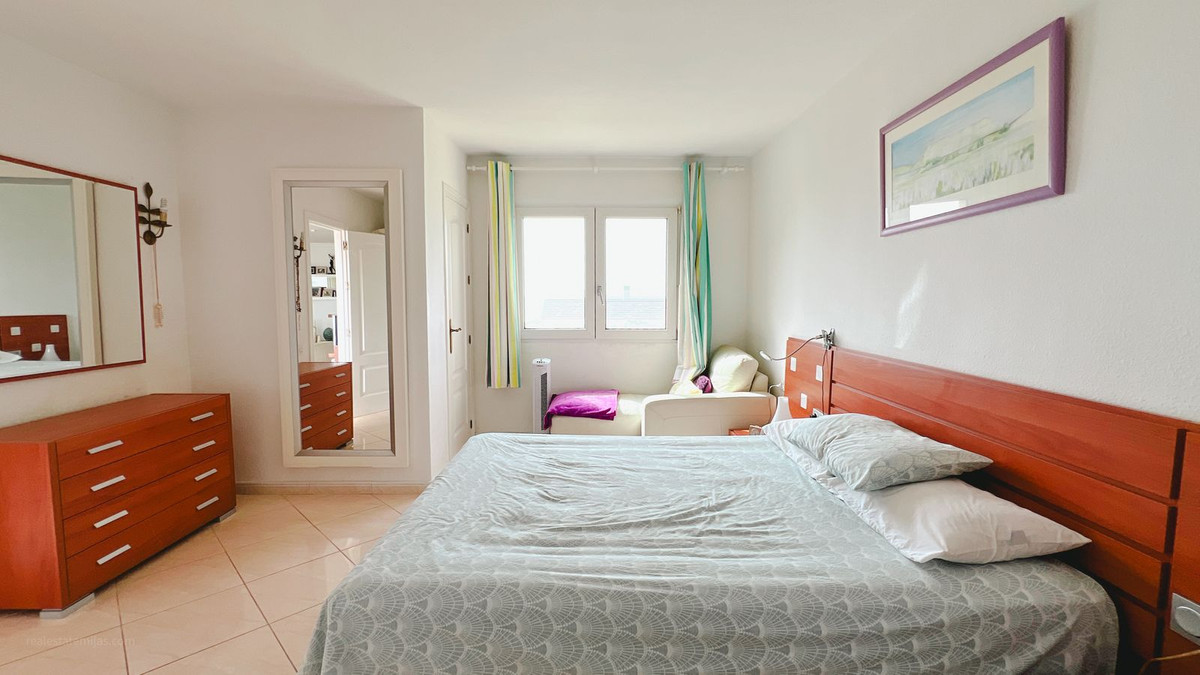 2 bedroom Apartments for sale in La Cala de Mijas – R5195119