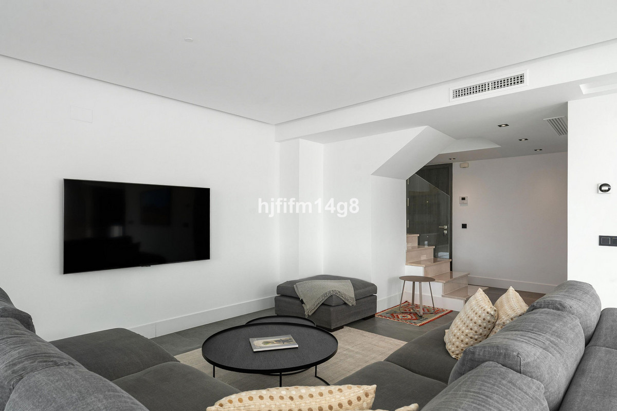 3 bedroom Apartments for sale in La Quinta – R5209375 3 bedroom Apartments for sale in La Quinta – R5209375