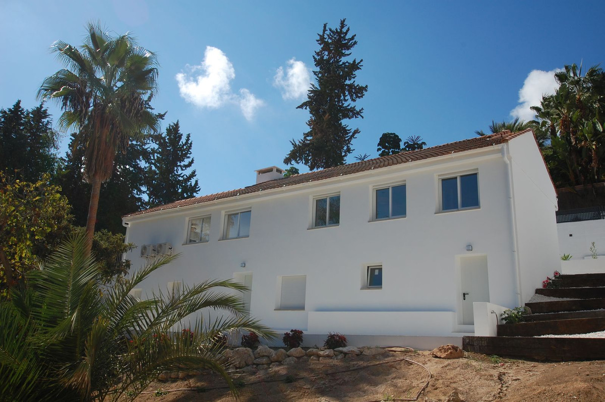 4 bedroom Villas for sale in Mijas – R5199295